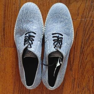 Jimmy Choo Unisex Light Blue Flats with Textured Design MADE IN ITALY (no box)